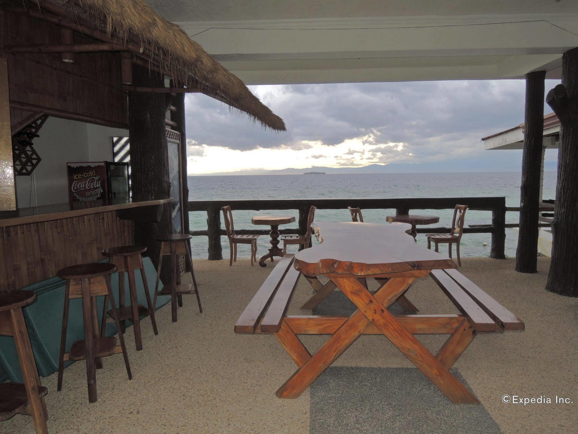 Love'S Beach & Dive Resort Moalboal Exterior foto
