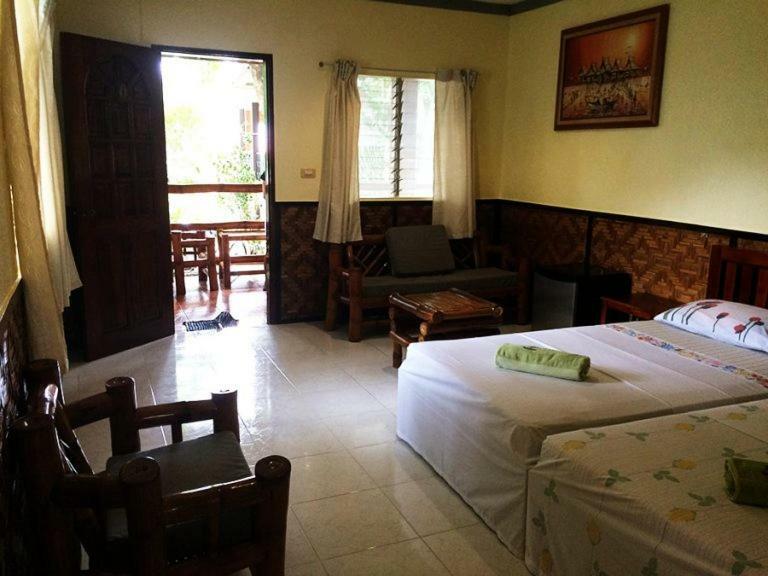 Love'S Beach & Dive Resort Moalboal Exterior foto